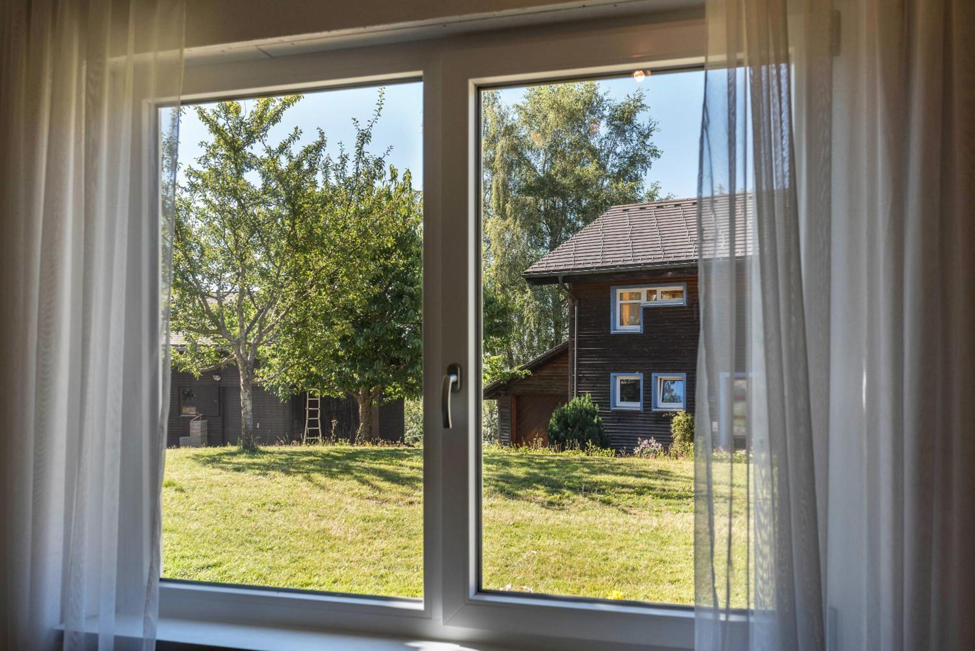 Haus Isele Appartement Urberg Buitenkant foto